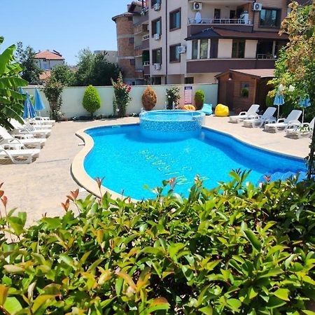 Mirana Family Hotel Burgas Stad Buitenkant foto