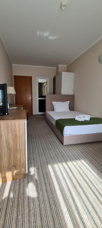 Mirana Family Hotel Burgas Stad Buitenkant foto