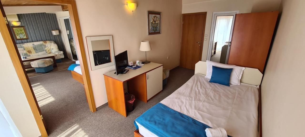 Mirana Family Hotel Burgas Stad Buitenkant foto