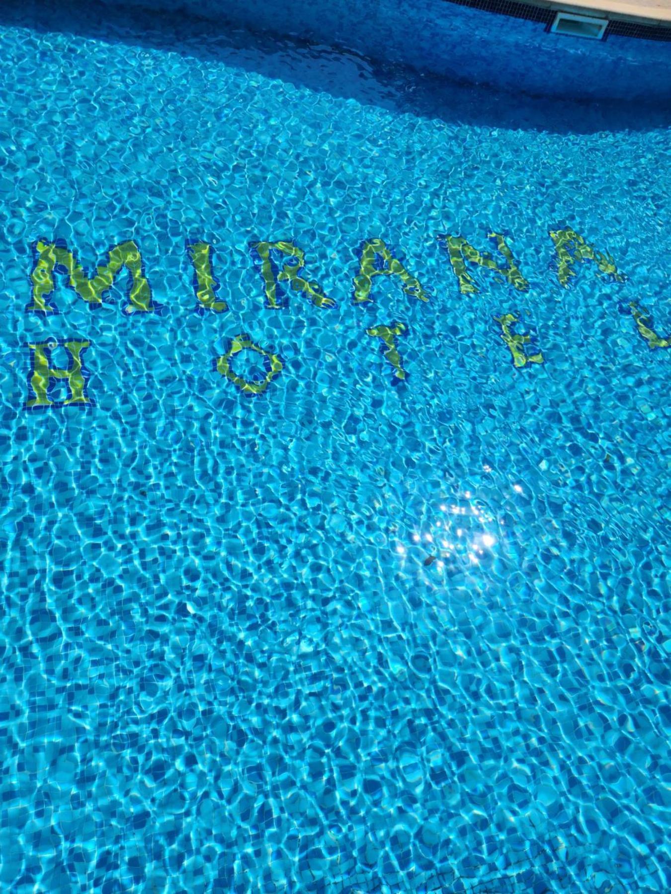 Mirana Family Hotel Burgas Stad Buitenkant foto