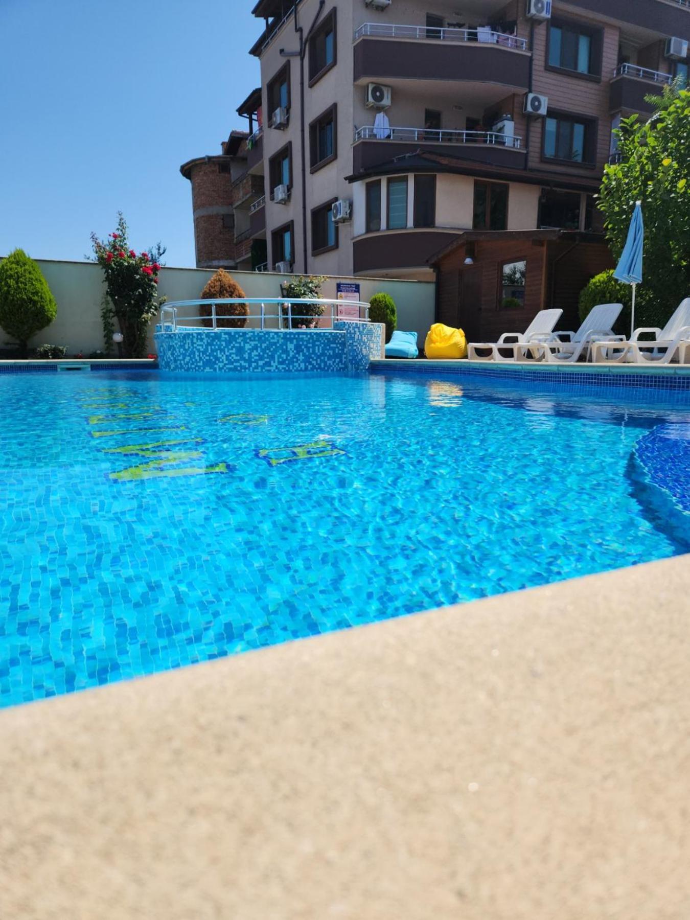 Mirana Family Hotel Burgas Stad Buitenkant foto