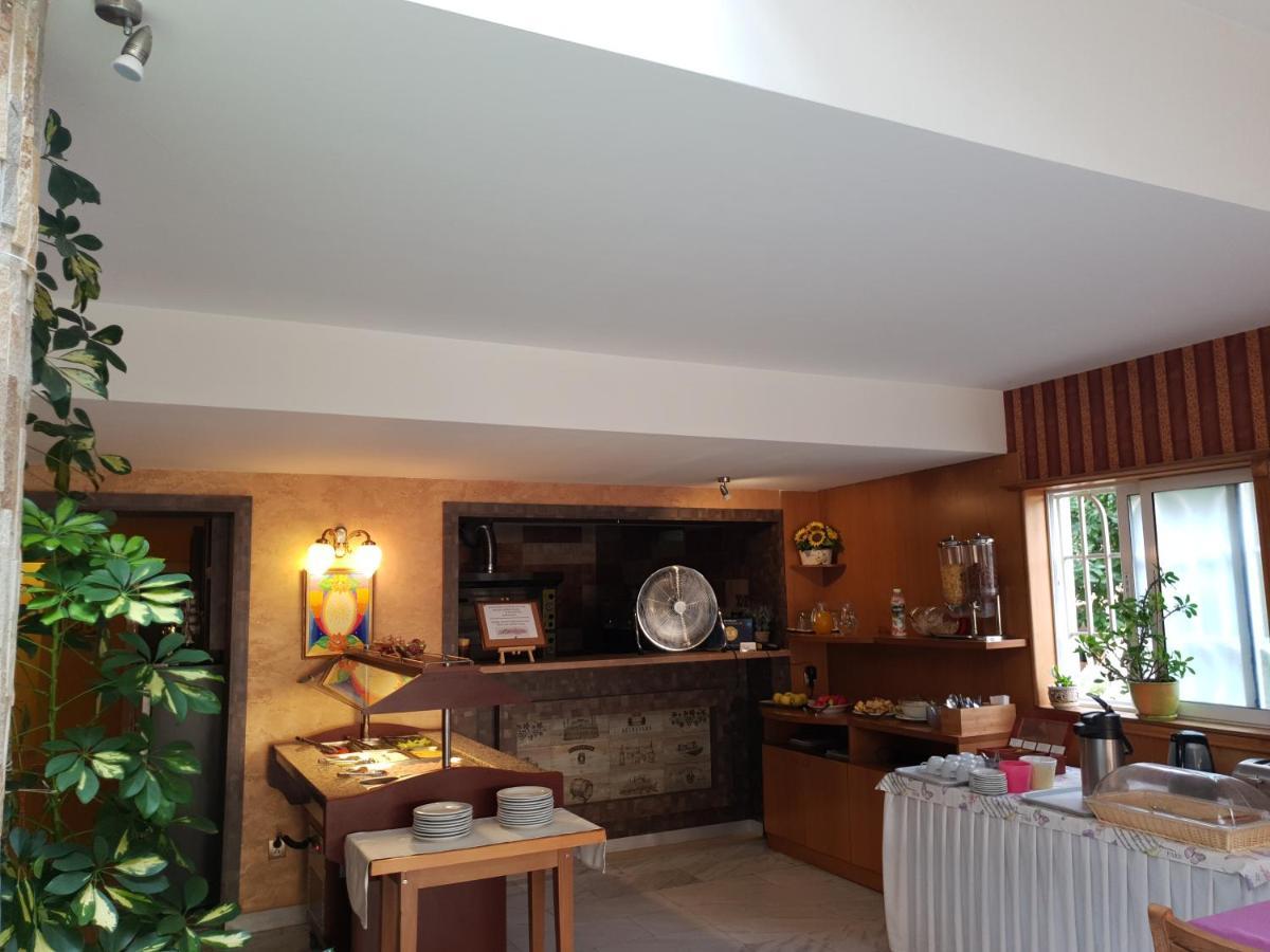 Mirana Family Hotel Burgas Stad Buitenkant foto